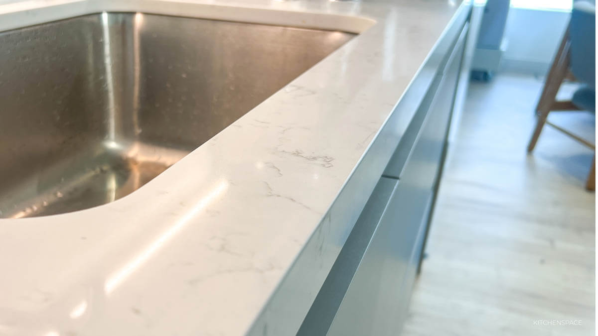 Vibrant Blue Office Kitchen Bar